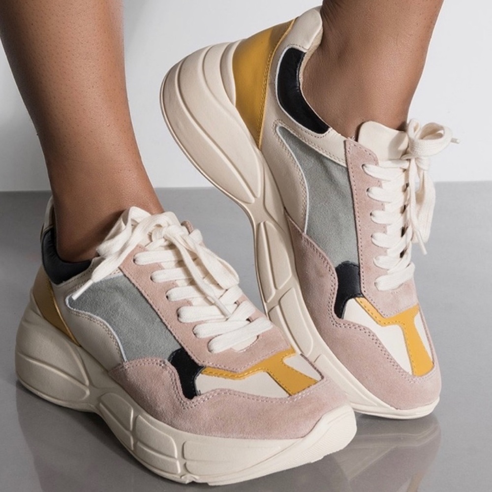 Steve Madden Sneakers